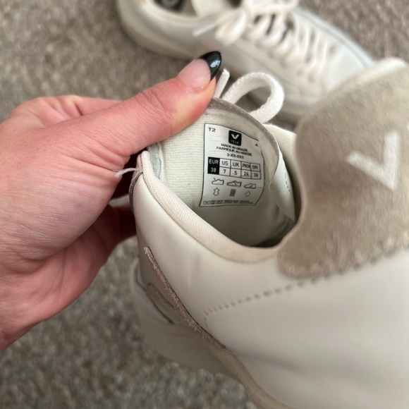 Veja Cream and Tan Casual Sneakers 7 - Picture 4 of 8